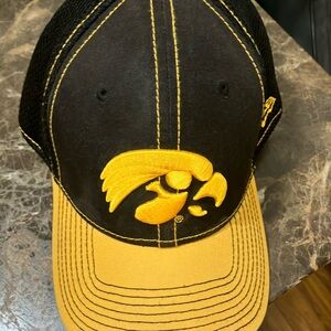 Iowa Hawkeyes ; by New Era